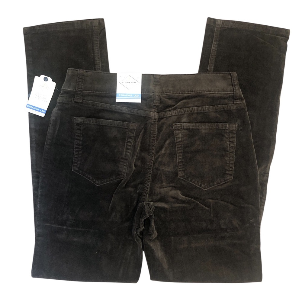 St John’s Bay Quality Apparel / 6P